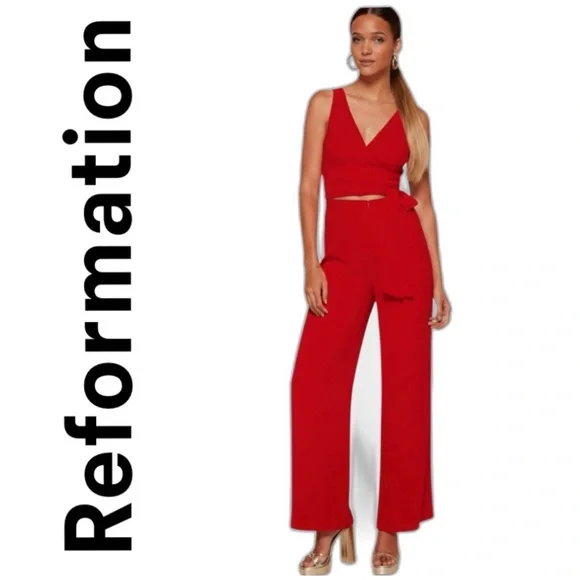 Reformation NEW Patti Jumpsuit in Cherry Red Romper Flare Wide Leg Sz 2 RARE - Picture 3 of 15
